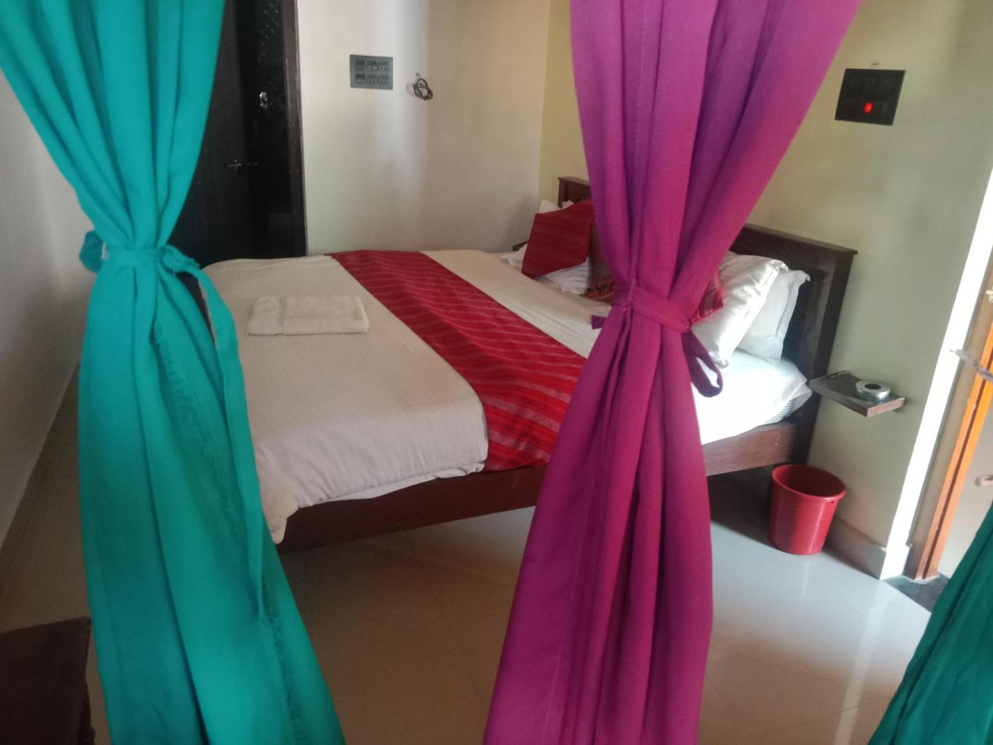 Hotel Neem Haveli Джайсалмер Экстерьер фото