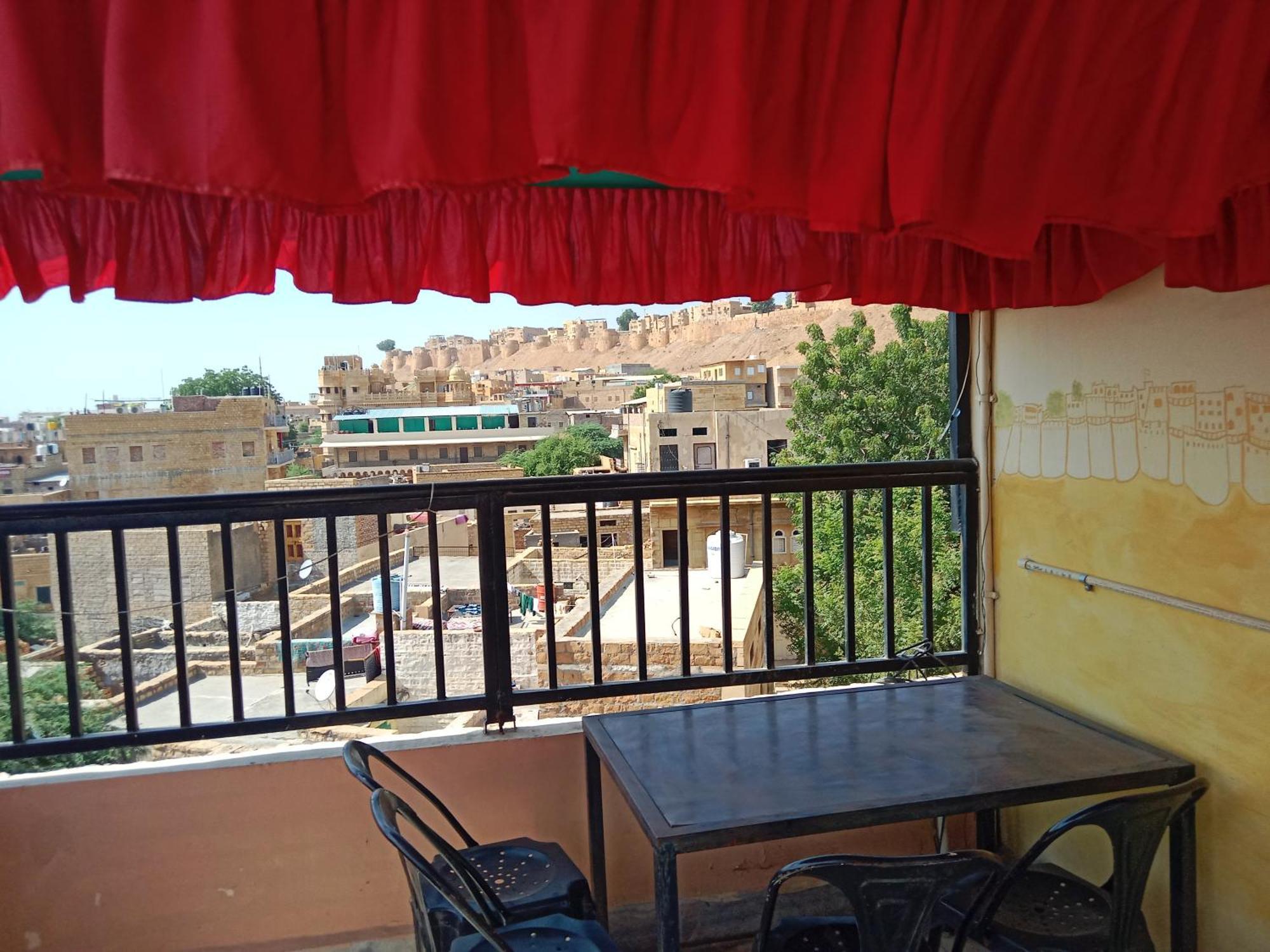 Hotel Neem Haveli Джайсалмер Экстерьер фото